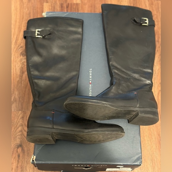 Tommy Hilfiger Dexter2 Wide Calf Boots - Picture 1 of 2